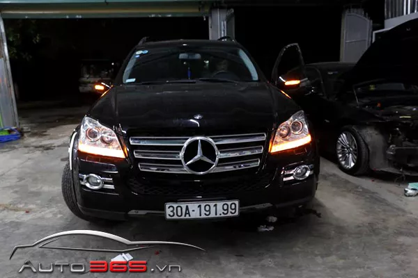 Mercedes GL550 Độ Mí Led "Độc Đáo"